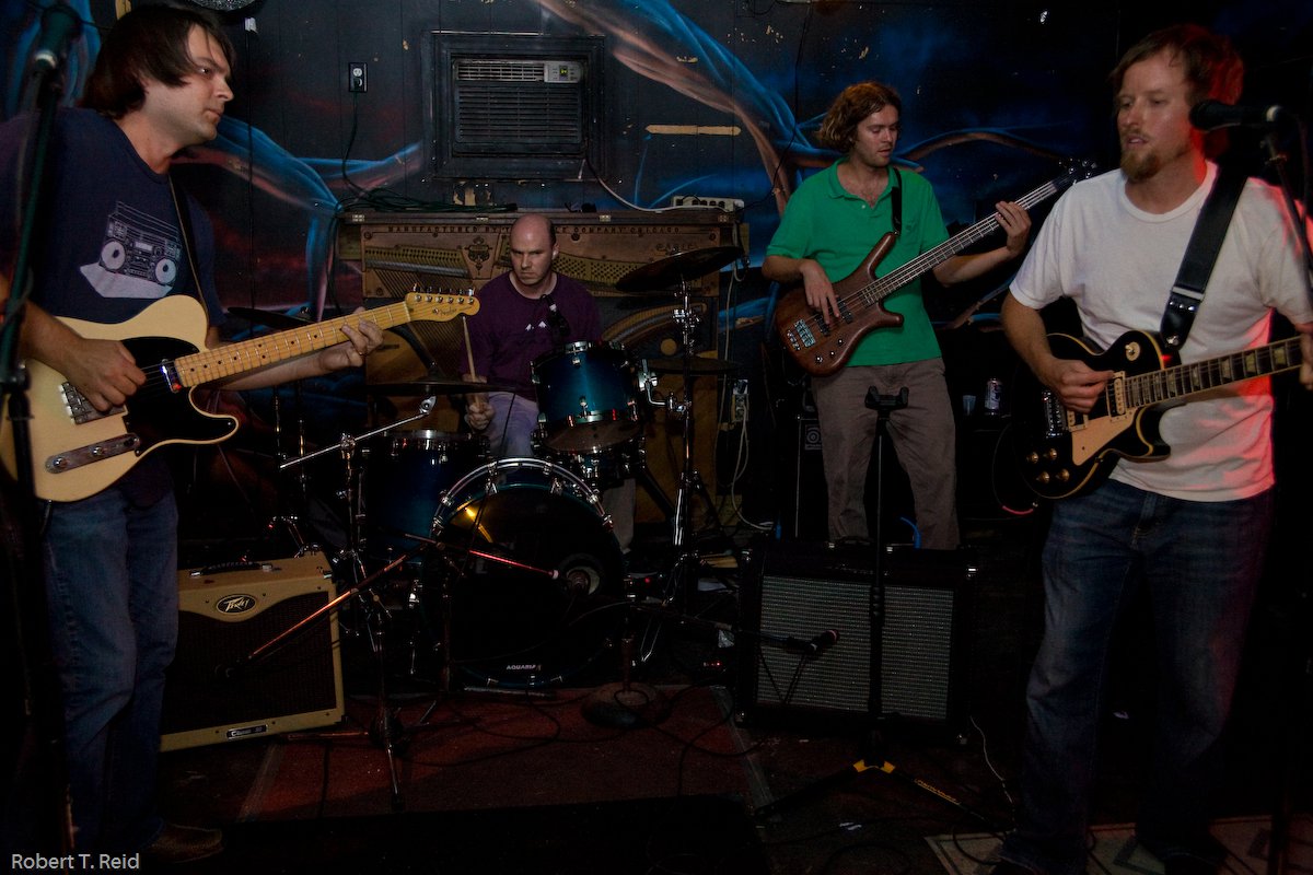 THE OUTERVENTION live performance photo 3